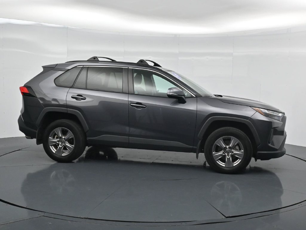 Used 2024 Toyota RAV4 XLE FWD image 8