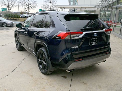 Used 2021 Toyota RAV4 XSE image 7