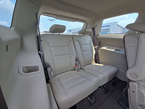 Used 2018 GMC Acadia Denali w/ Technology Package AWD/4WD image 43