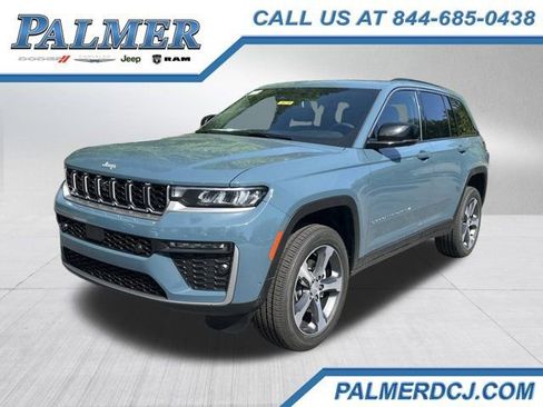 New 2026 Jeep Grand Cherokee Limited RWD image 1