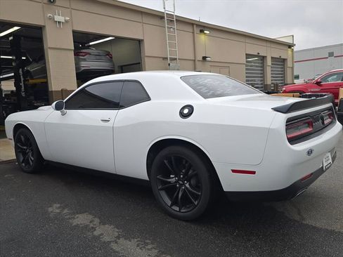Used 2018 Dodge Challenger SXT w/ Blacktop Package RWD image 5