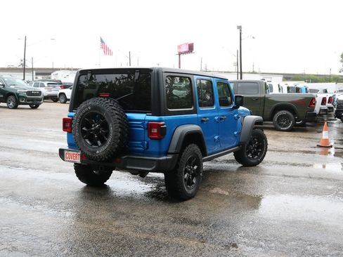 Used 2022 Jeep Wrangler Unlimited Sport AWD/4WD image 5