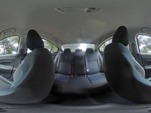 Used 2025 Nissan Versa SV FWD image 40
