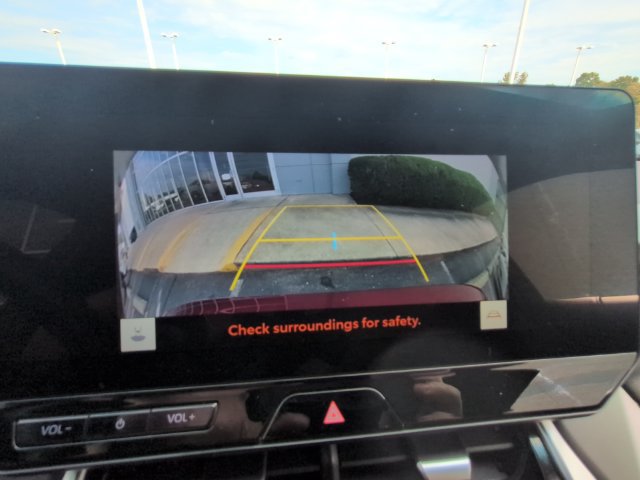 Used 2023 Toyota Venza XLE AWD/4WD image 33