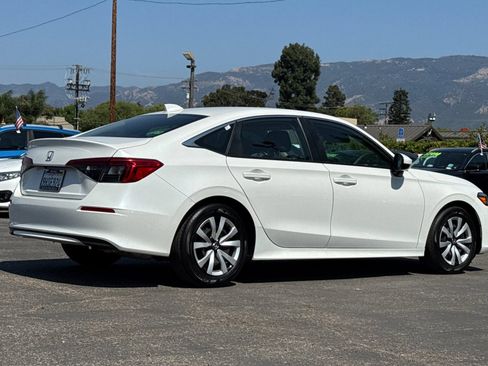 Used 2023 Honda Civic LX image 4