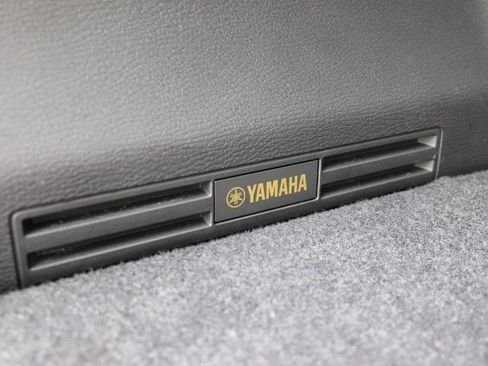 Used 2025 Mitsubishi Outlander AWD image 16