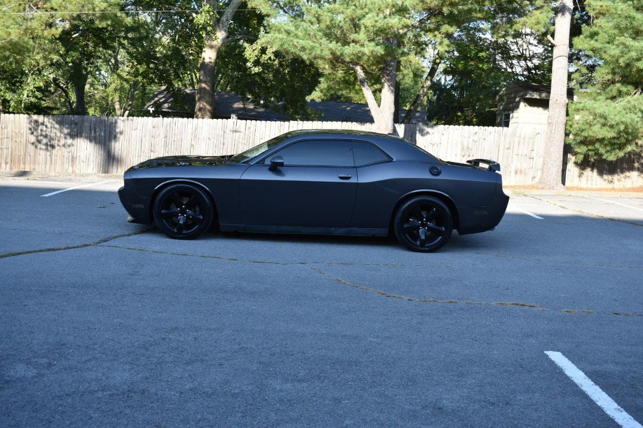 Used 2014 Dodge Challenger R/T w/ Blacktop Package RWD image 3