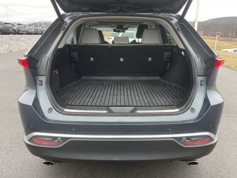 Used 2021 Toyota Venza Limited image 5