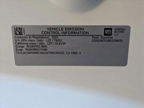 Used 2024 GMC Acadia Elevation image 26