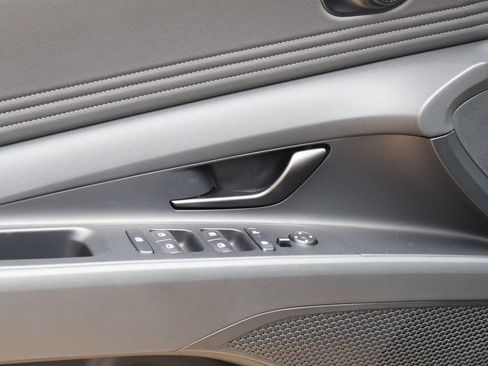 New 2025 Hyundai Elantra Sport image 22