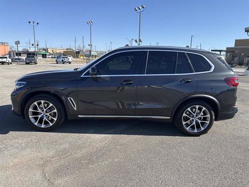 Used 2021 BMW X5 xDrive40i w/ Premium Package image 12
