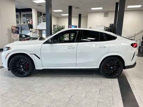 Used 2024 BMW X6 M60i w/ Dynamic Handling Package AWD/4WD image 4