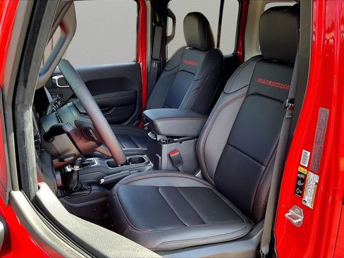New 2026 Jeep Wrangler Unlimited Rubicon AWD/4WD image 17