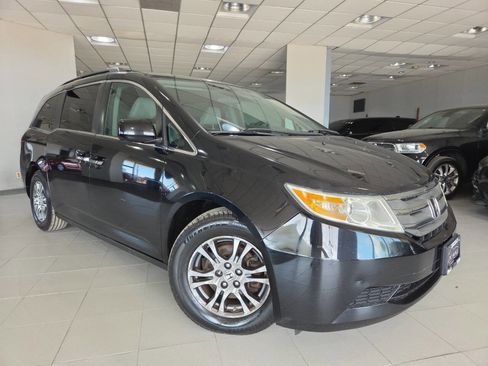 Used 2013 Honda Odyssey EX image 1