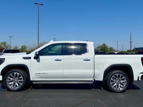 Used 2024 GMC Sierra 1500 Denali w/ Denali Reserve Package AWD/4WD image 4