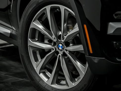 Used 2019 BMW X3 xDrive30i w/ Driving Assistance Package AWD/4WD image 3