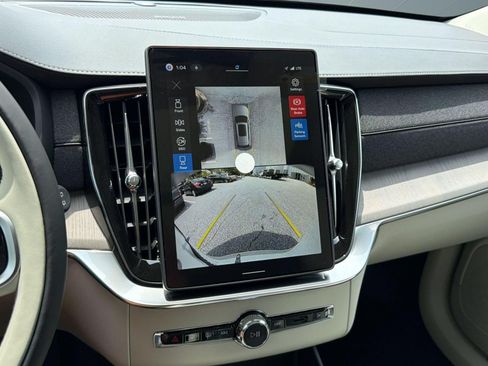New 2026 Volvo XC90 B6 Ultra w/ Protection Package AWD/4WD image 18