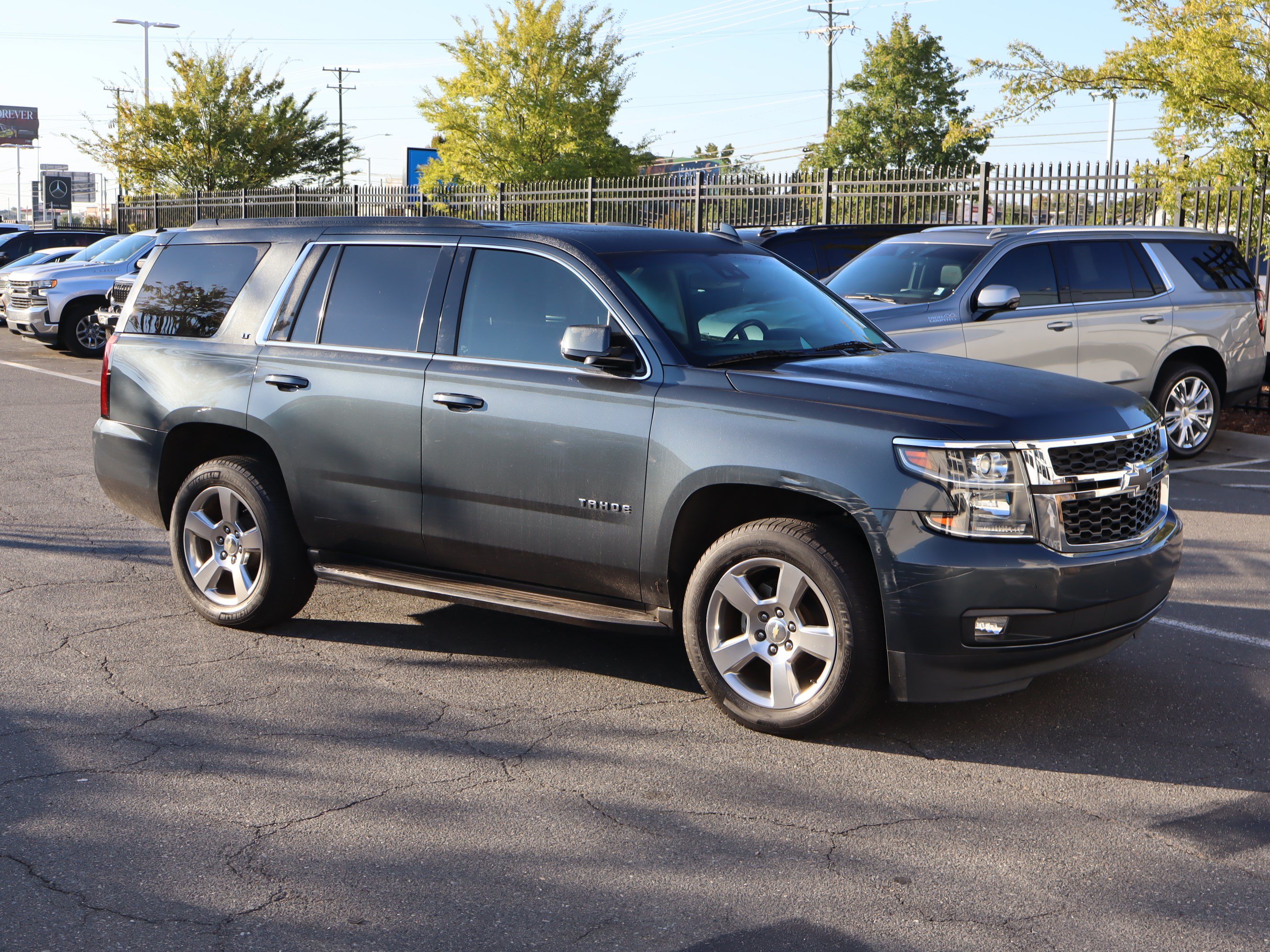 Used 2019 Chevrolet Tahoe LT AWD/4WD image 2