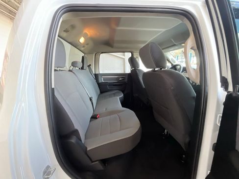 Used 2022 RAM 1500 Classic SLT RWD image 16