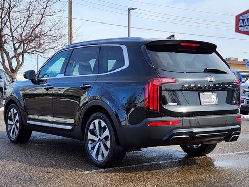 Used 2020 Kia Telluride S w/ S 8 Passenger Seating Package AWD/4WD image 7