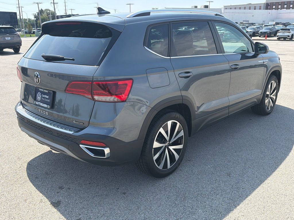 Certified 2023 Volkswagen Taos SE w/ Panoramic Sunroof Package AWD/4WD image 6