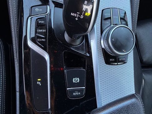 Used 2018 BMW 530i xDrive AWD/4WD image 33