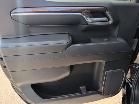 Used 2023 Chevrolet Silverado 1500 RST image 32