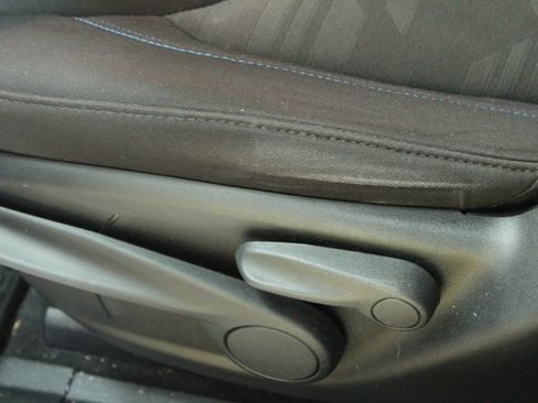 Used 2020 Jeep Cherokee Sport image 10