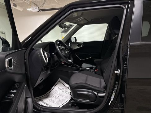 Used 2021 Kia Soul LX image 18