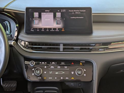 Used 2025 INFINITI QX60 Luxe w/ Vision Package FWD image 27