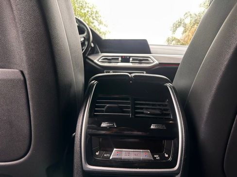 Used 2021 BMW X5 xDrive40i image 21