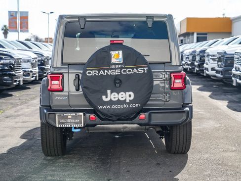 Used 2023 Jeep Wrangler Sahara w/ Cold Weather Group image 5