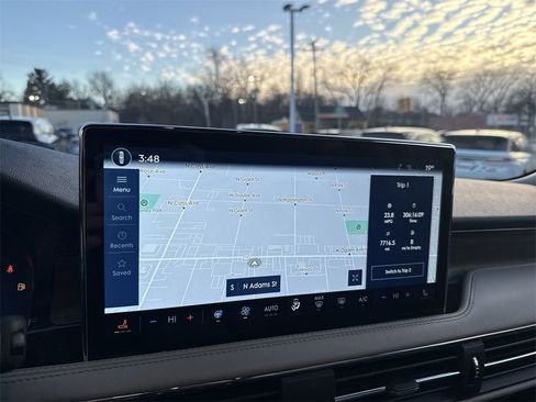 Used 2025 Lincoln Corsair Reserve image 20