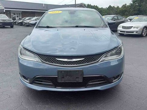 Used 2015 Chrysler 200 S FWD image 3