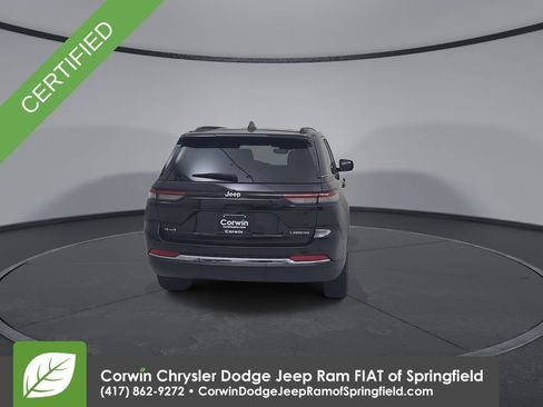 Certified 2023 Jeep Grand Cherokee Laredo AWD/4WD image 13