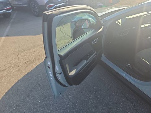 Used 2025 Kia K4 FWD image 10