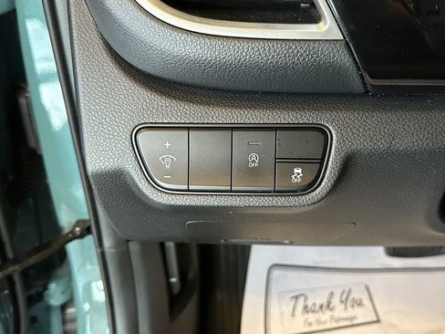 Used 2025 Kia Seltos S AWD/4WD image 36