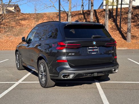 Used 2024 BMW X5 xDrive40i w/ M Sport Package image 8