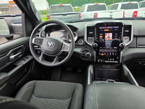 Used 2025 RAM 1500 Big Horn AWD/4WD image 15