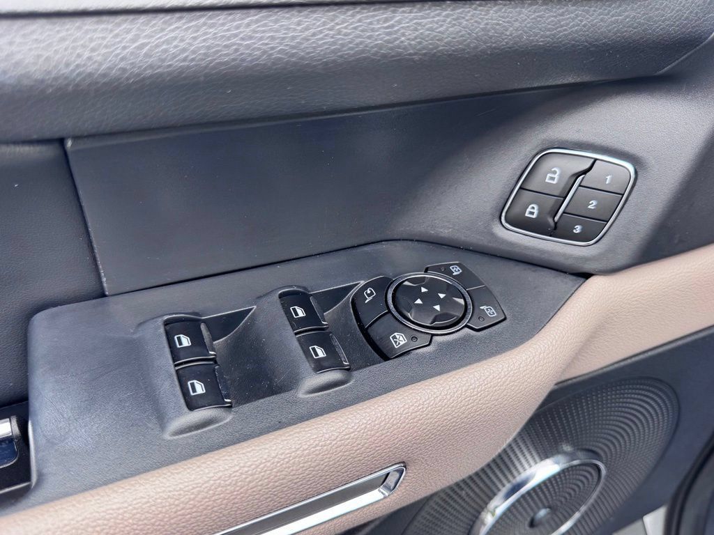 Used 2024 Ford Expedition Limited AWD/4WD image 25