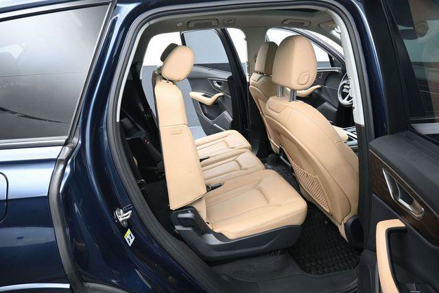 Used 2025 Audi Q7 2.0T Premium Plus AWD/4WD image 34
