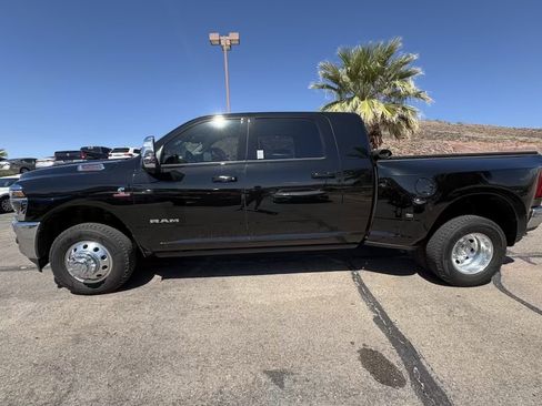 Used 2026 RAM 3500 Laramie AWD/4WD image 2