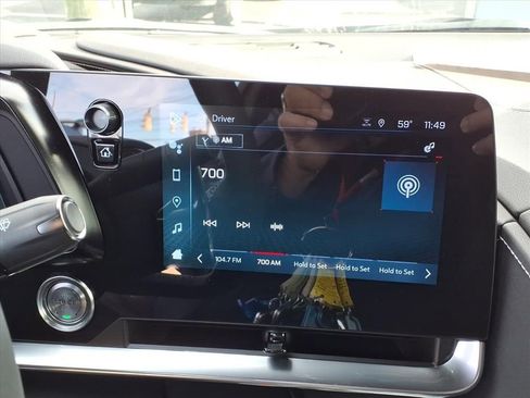 Used 2024 Chevrolet Corvette Stingray Coupe w/ 1LT image 18