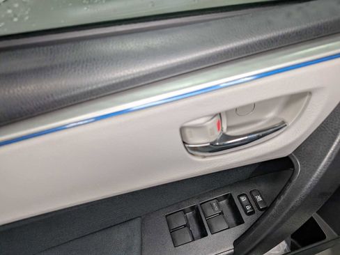 Used 2016 Toyota Corolla LE image 34