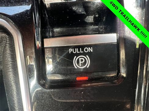 Used 2024 Jeep Compass Trailhawk image 25