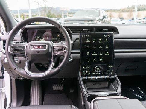 Used 2026 GMC Terrain Elevation w/ Elevation Premium Package image 14