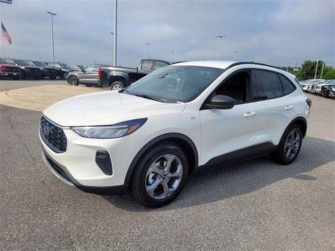 New 2025 Ford Escape ST-Line w/ Tech Pack #1 image 3