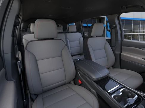 New 2027 Chevrolet Traverse LT FWD image 16