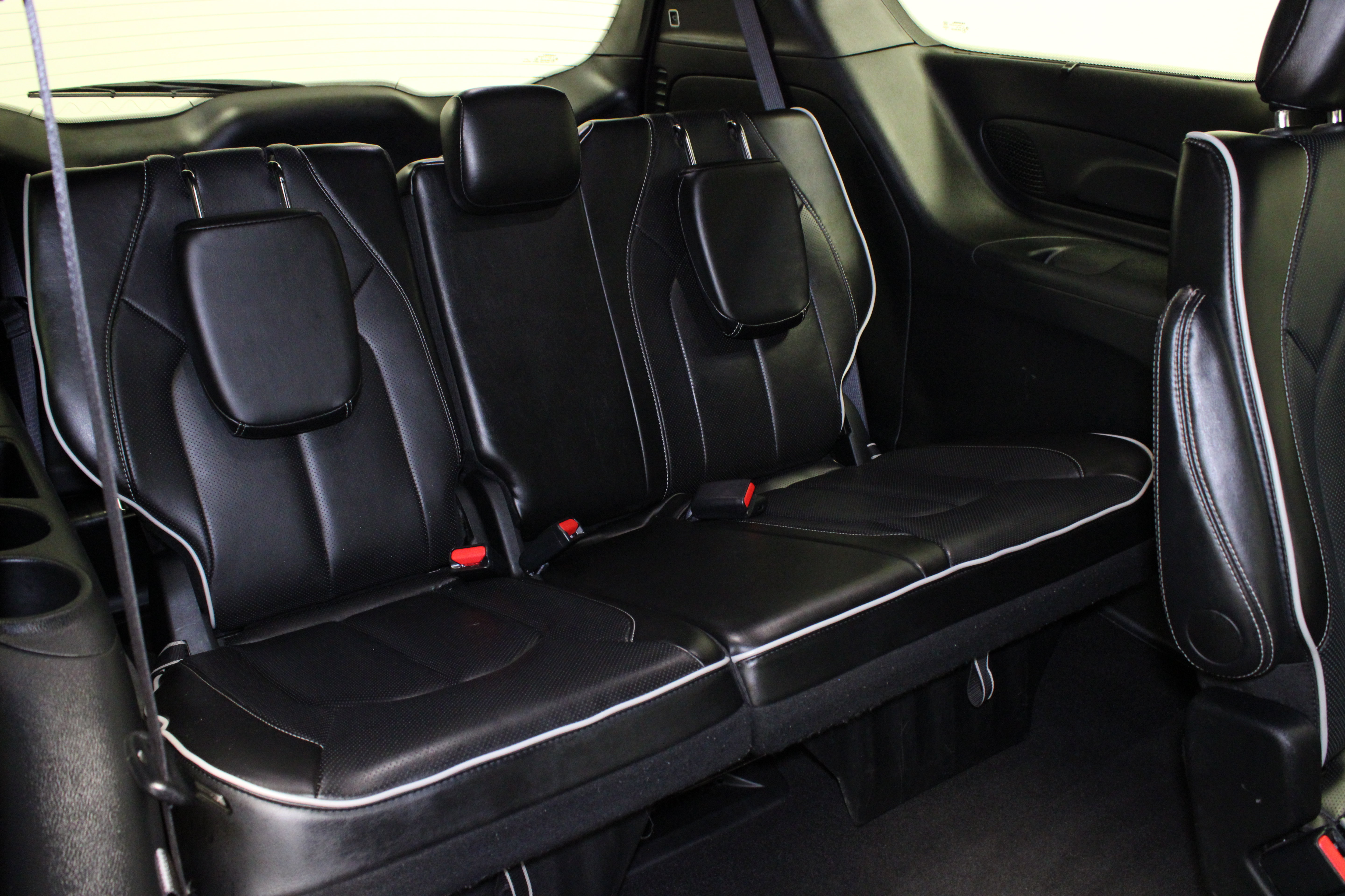Used 2025 Chrysler Pacifica Limited FWD image 18