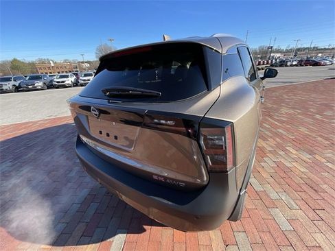 Used 2025 Nissan Kicks SR w/ Interior Electronics Package image 19